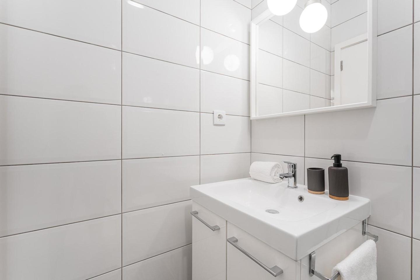 Guestready - City Retreat With A Balcony Porto Bagian luar foto